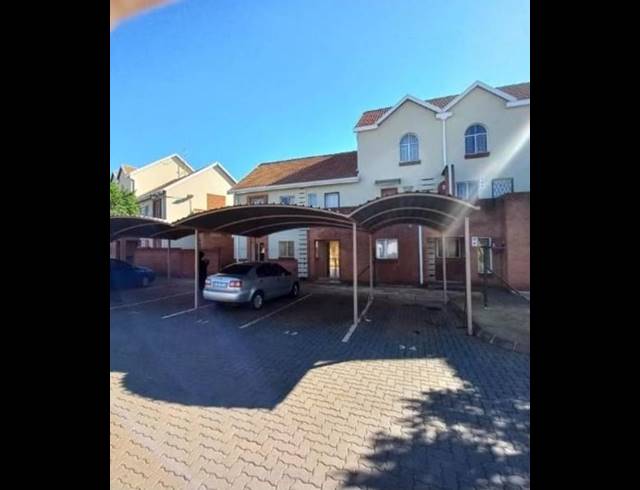 2 BEDROOM APARTMENT FOR SALE IN THE ORCHARDS